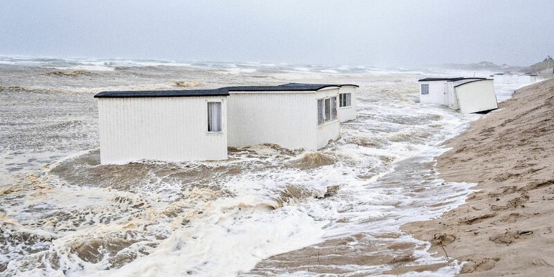 Ein aufziehendes Unwetter führte im vergangenen Sommer in Skandinavien zu Überschwemmungen, Bränden und Wasserschäden. - Foto: Henning Bagger/Ritzau Scanpix Foto/AP/dpa