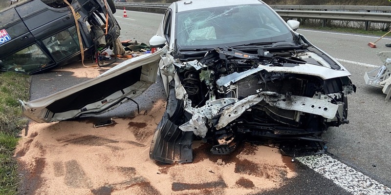 POL-PDKL: Nach Auffahrunfall Pkw überschlagen - Foto: presseportal.de