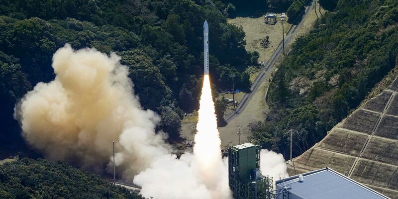 Kurz nach dem Start der Trägerrakete «Kairo» wurde die Selbstzerstörung ausgelöst. - Foto: -/Kyodo News/dpa