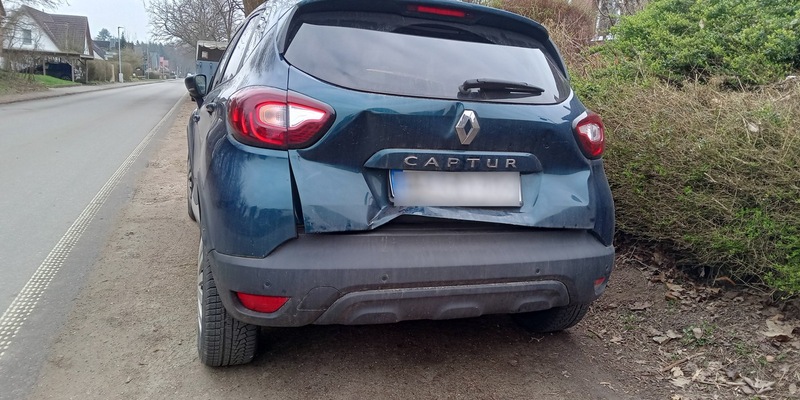 POL-HL: OH-Hutzfeld /// Verkehrsunfallflucht auf dem Parkplatz eines Supermarktes - Foto: presseportal.de