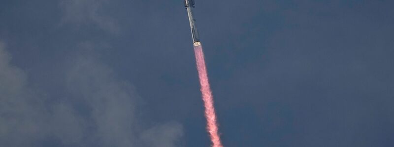SpaceX's Mega-Rakete Starship startet zu ihrem dritten Testflug von der Starbase in Boca Chica. - Foto: Eric Gay/AP