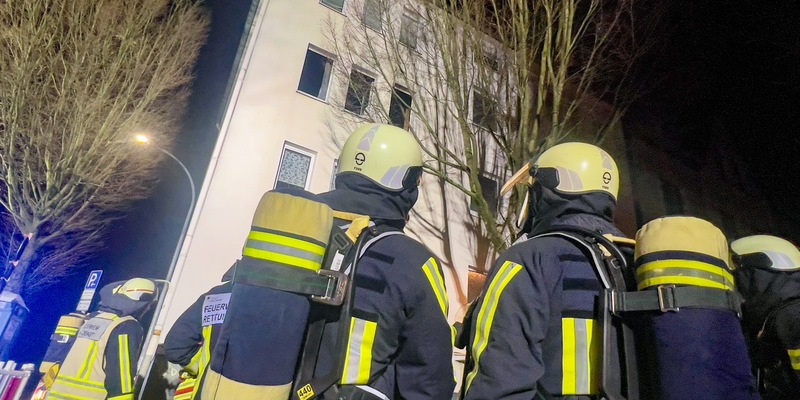 FW-BO: Zwei Verletzte nach Küchenbrand im Ehrenfeld - Foto: presseportal.de