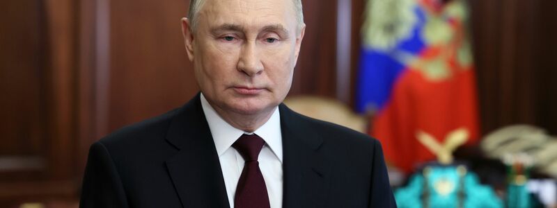 Die Wahl soll Kremlchef Wladimir Putin weitere sechs Jahre im Amt sichern. - Foto: Mikhail Metzel/Kremlin Pool/Sputnik via AP/dpa