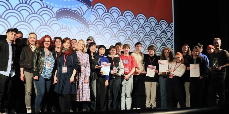 And the Winner is.../ Feierlicher Abschluss und Verleihung der Hamburger Nachwuchsfilmpreise in den Hamburger zeise kinos - Foto: presseportal.de