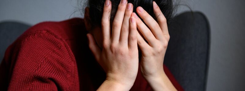 Wer gestresst ist, ist zum Teil schneller gereizt und missmutig. (Symbolbild) - Foto: Jonas Walzberg/dpa