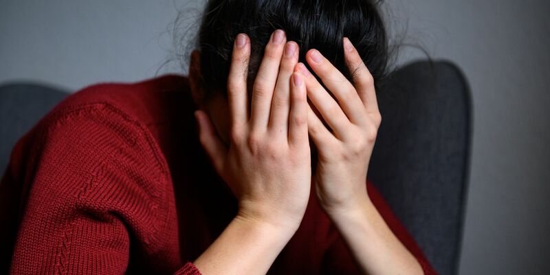 Anlass der jährlichen Umfrage ist die Zunahme psychischer Erkrankungen in den vergangenen Jahren, die für Versicherer finanzielle Folgen hat. - Foto: Jonas Walzberg/dpa