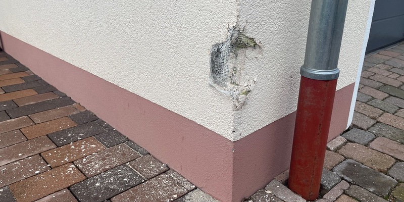 POL-PDLD: Hauswand beschädigt - Foto: presseportal.de