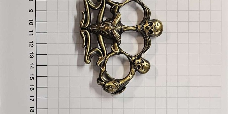 BPOL NRW: Bundespolizei stellt Schlagring bei 33-Jährigem sicher - Foto: presseportal.de