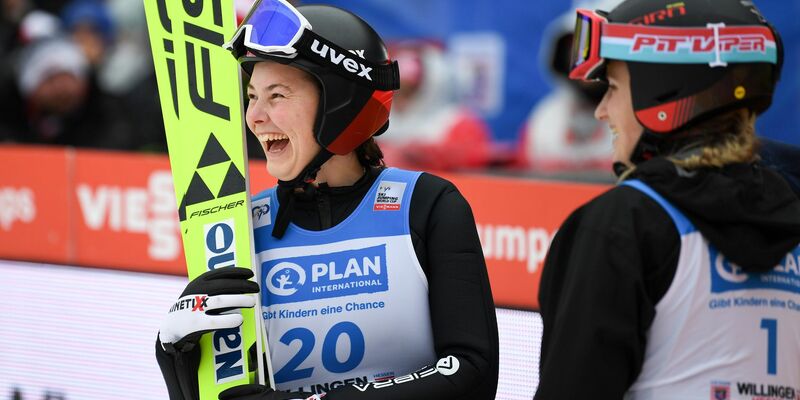 Stellte mit einem Flug auf 230,5 Metern einen neuen Weltrekord auf: Die Norwegerin Silje Opseth. - Foto: Swen Pförtner/dpa