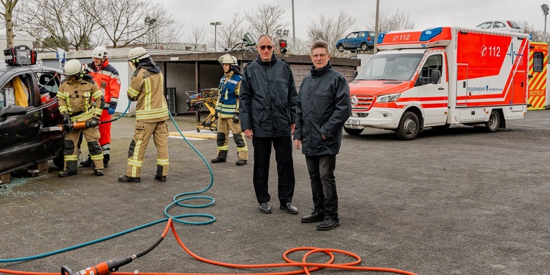 FW Bremerhaven: Rückblick auf das Jahr 2023 und zukünftige Herausforderungen der Feuerwehr Bremerhaven - Foto: presseportal.de