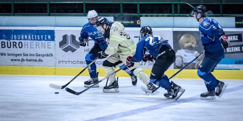 POL-BO: Rund 2.000 Besucherinnen und Besucher beim Benefiz-Eishockey-Spiel für Leonhard und Jonas - Foto: presseportal.de