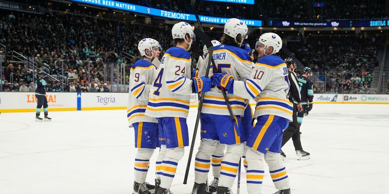 Die Buffalo Sabres setzten sich in Seattle durch. - Foto: Lindsey Wasson/AP/dpa