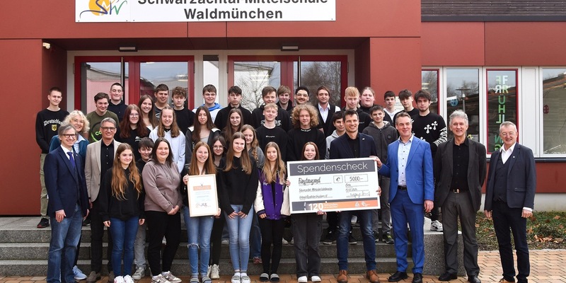 Großer Erfolg beim Schülerwettbewerb 2023/2024 Verhalten im Brandfall - 120 Sekunden, um zu überleben! - Foto: presseportal.de