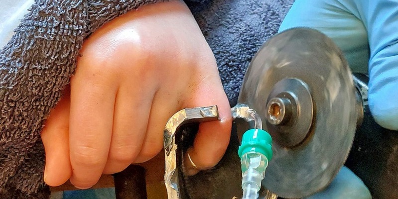 FW-M: Befreiungsaktion nimmt ungeahnte Ausmaße an (Lochhausen) - Foto: presseportal.de