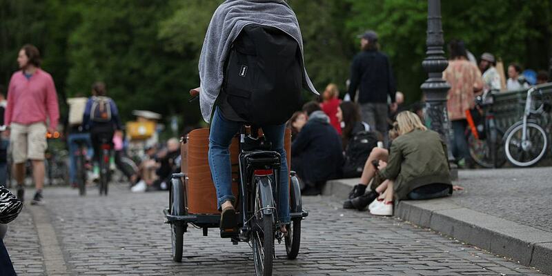 Frau mit Lastenfahrrad in Berlin (Archiv) - Foto: über dts Nachrichtenagentur