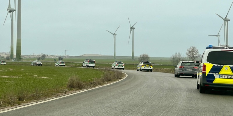 HZA-KI: Zoll nahm Baubranche ins Visier / Bundesweite Schwerpunktprüfung des Zolls gegen Schwarzarbeit und illegale Beschäftigung - Foto: presseportal.de