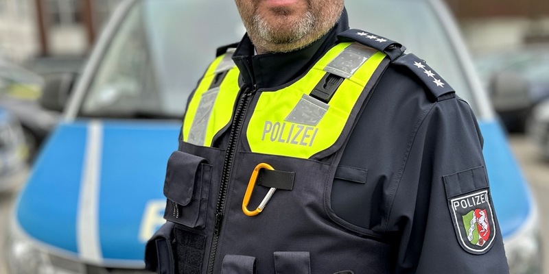 POL-DO: Neuer Bezirksdienstbeamter der Polizei in Barop: Gemeinsam üben - so erreichen Kinder sicher ihr Ziel - Foto: presseportal.de