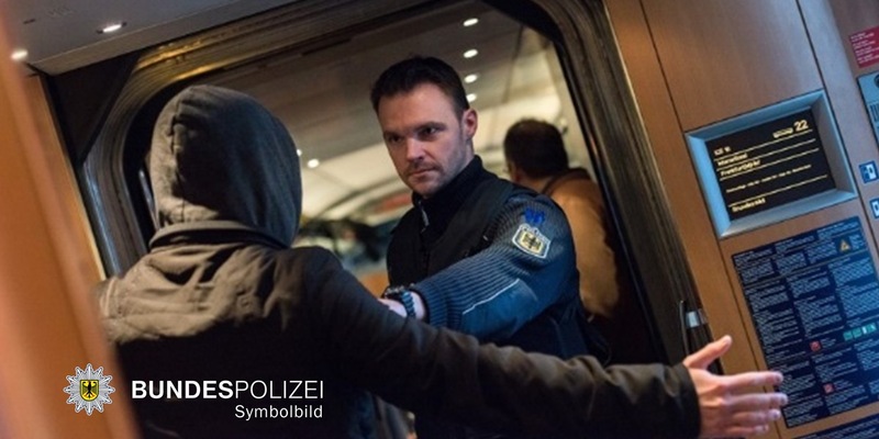 Bundespolizeidirektion München: Polizeieinsatz im ICE / Fahrscheinloser bedroht Zugbegleiterin - Foto: presseportal.de