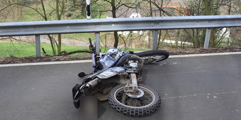 POL-HF: Lemgoer verliert Kontrolle über sein Motorrad - 18-Jähriger bei Unfall schwer verletzt - Foto: presseportal.de