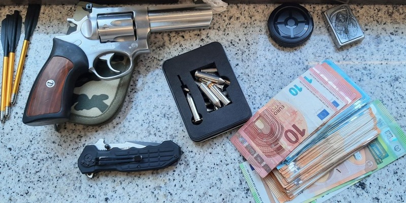 BPOLI EF: Bundespolizei nimmt bewaffneten Fahrgast fest - Foto: presseportal.de