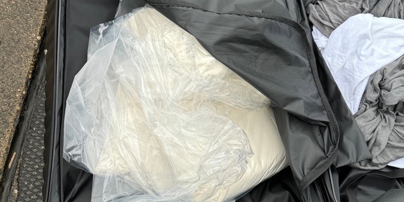 HZA-DA: Unterwegs mit dem verbotenen Kick - Festnahme stoppt 17 Kilogramm Amphetamine auf der BAB 66 - Foto: presseportal.de