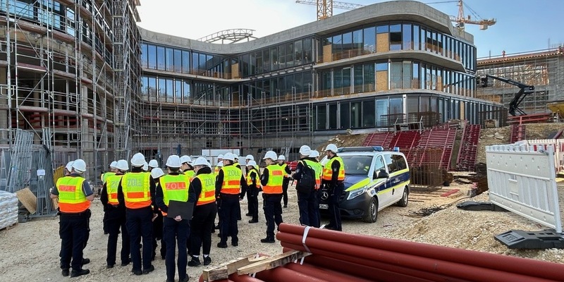 GZD: Zoll nimmt Baubranche ins Visier Vorläufige Ergebnisse der bundesweiten Schwerpunktprüfung gegen Schwarzarbeit und illegale Beschäftigung - Foto: presseportal.de