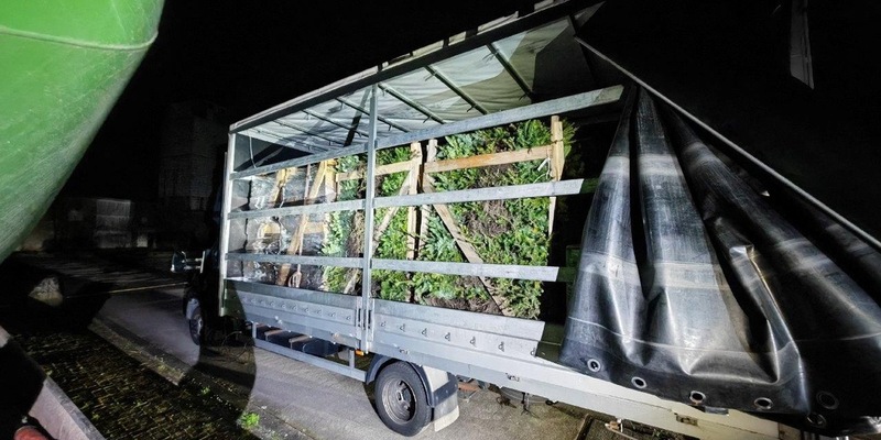 POL-DEL: Autobahnpolizei Ahlhorn: Erheblich überladener Kleintransporter auf der Autobahn 1 im Bereich Harpstedt kontrolliert - Foto: presseportal.de