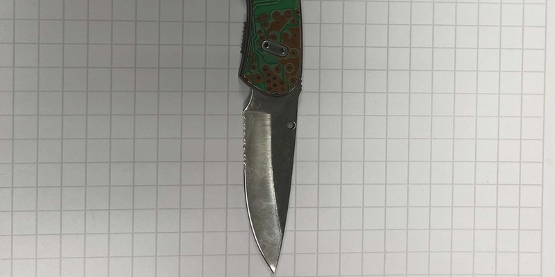 BPOL NRW: Messer zur Selbstverteidigung - Bundespolizei nimmt 17-Jährigen in Gewahrsam - Foto: presseportal.de