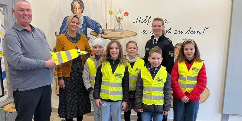 POL-HST: Fortsetzung des Schulprojekts - Über die Straße - mal anders! - Foto: presseportal.de