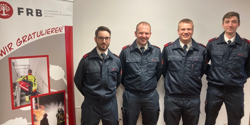 FW Ratingen: Frisch bestandene Notfallsanitäter - Foto: presseportal.de