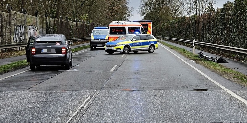 POL-STD: 15-jährige Radfahrerin bei Unfall in Buxtehude schwer verletzt - Foto: presseportal.de