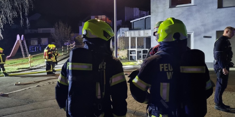 FW Wenden: Brandrauch nimmt 18 Reptilien das Leben - Foto: presseportal.de