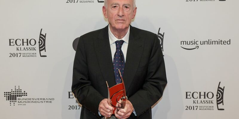 Der Pianist Maurizio Pollini bei der Verleihung des Echo-Klassik im Jahr 2017. - Foto: picture alliance / Axel Heimken/dpa