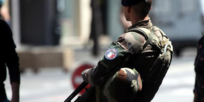 Französischer Soldat in Nizza (Archiv) - Foto: über dts Nachrichtenagentur