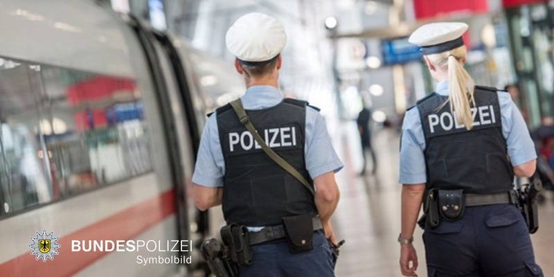 Bundespolizeidirektion München: Fahrscheinloser greift Polizisten tätlich an / 22-Jähriger verletzt Landespolizisten - Foto: presseportal.de