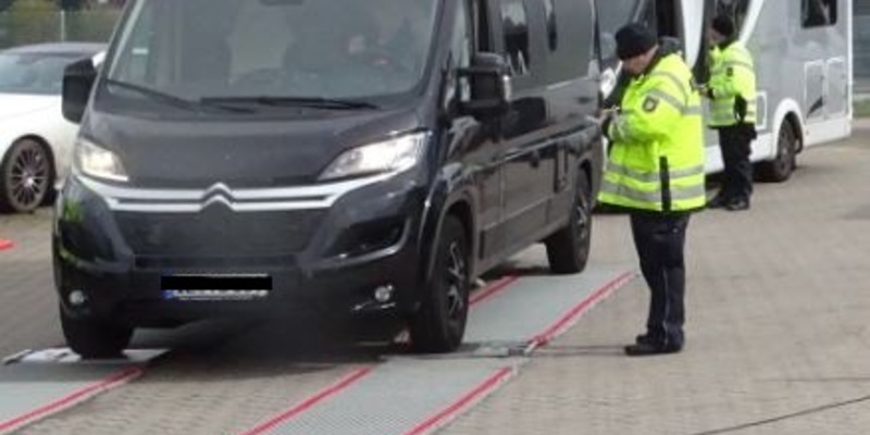 POL-SE: Elmshorn - 163 Camper nutzten die alljährliche Wiegeaktion der Polizei in Elmshorn - Foto: presseportal.de