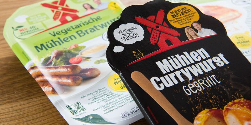 Die Kartellbehörde hat die Übernahme des Lebensmittelkonzerns Rügenwalder Mühle genehmigt. - Foto: Julian Stratenschulte/dpa