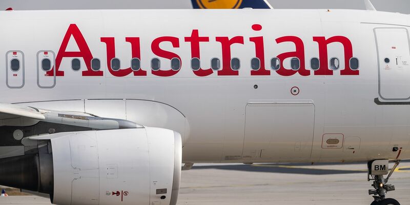Rund 50.000 Passagiere sind von den Flugausfällen bei Austrian Airlines betroffen (Archivbild). - Foto: Silas Stein/dpa
