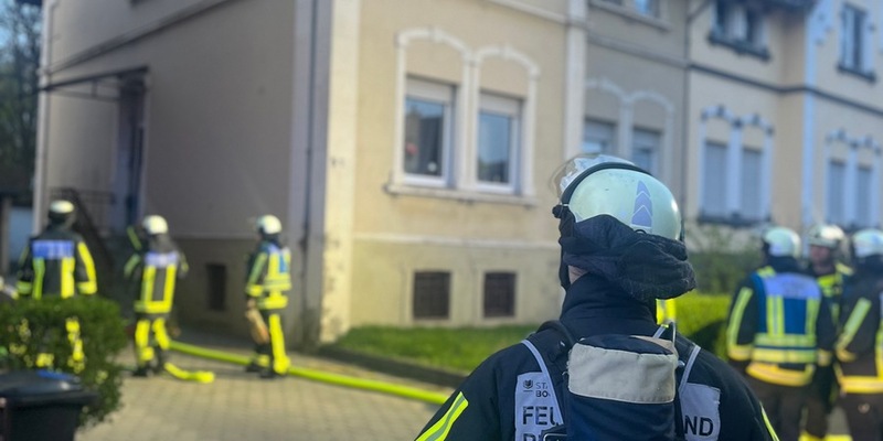 FW-BO: Zimmerbrand in Hofstede - zwei Haustiere gerettet - Foto: presseportal.de
