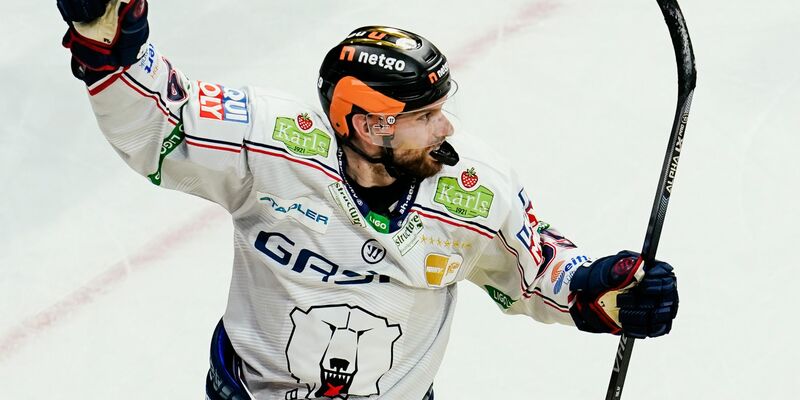 Erzielte zwei Tore für die Eisbären: Zach Boychuk. - Foto: Uwe Anspach/dpa