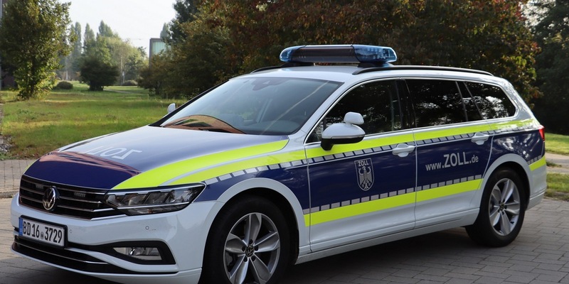 HZA-MS: Zoll Münster stellt illegale Potenzmittel an der Autobahn 3 sicher / Medikament in Deutschland nicht zugelassen - Foto: presseportal.de