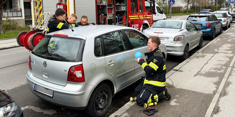 FW-M: Und plötzlich war das Auto zu (Milbertshofen) - Foto: presseportal.de