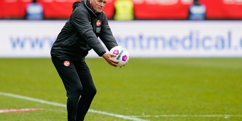 Zählt man alle Endspiele als Spieler und Trainer zusammen, steht Funkel bereits zum fünften Mal im DFB-Pokal-Finale. - Foto: Uwe Anspach/dpa