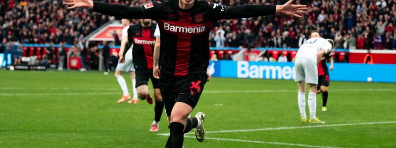 Leverkusens Patrik Schick traf in der Nachspielzeit zum 2:1 gegen Hoffenheim. - Foto: Marius Becker/dpa