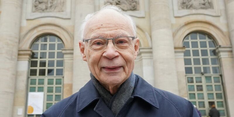 Hans Joachim Meyer ist tot. Der fühere ZdK-Präsident ist im Alter von 87 Jahren gestorben. - Foto: Jörg Carstensen/dpa