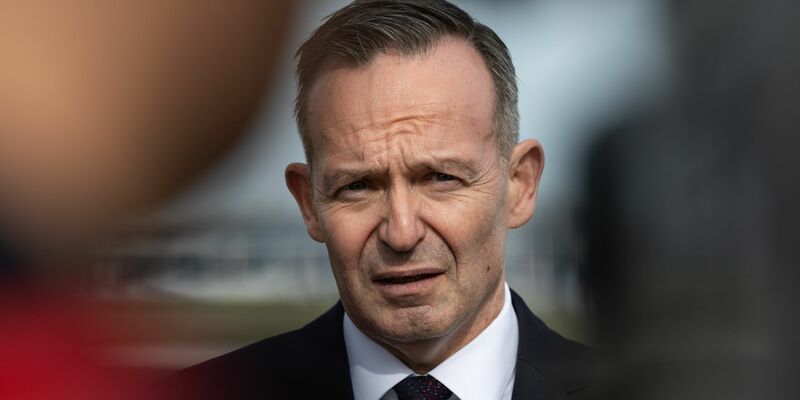 Wenn flächendeckend auf Autobahnen ein Tempolimit von 120 gelte, habe das in Deutschland keine Akzeptanz, so Volker Wissing. - Foto: Hannes P Albert/dpa