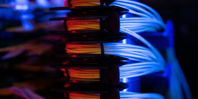 Rechenzentren spielen eine wichtige Rolle bei der Digitalisierung. (Archivbild) - Foto: Sebastian Gollnow/dpa