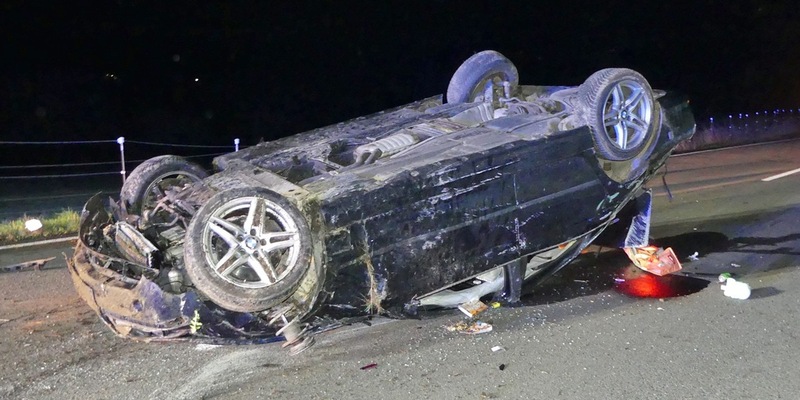 POL-GM: Mit Auto überschlagen - zwei Leichtverletzte - Foto: presseportal.de