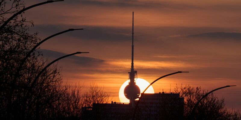 Insgesamt regnete es laut dem Deutschen Wetterdienst im März deutlich zu wenig. - Foto: Annette Riedl/dpa