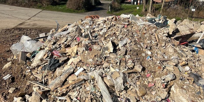 BPOL-KL: Zeugenaufruf - illegale Müllentsorgung - Foto: presseportal.de